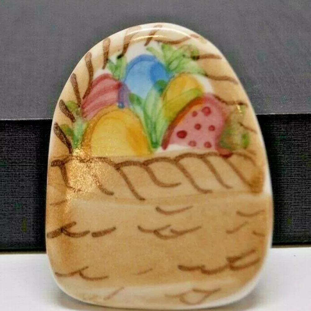 Jan Pugh Easter Basket Pin
